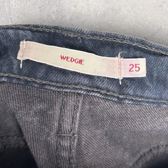 Levis Black Wedgie Straight High Rise Button Fly Jeans Size 25 Waterless Denim - Picture 6 of 14